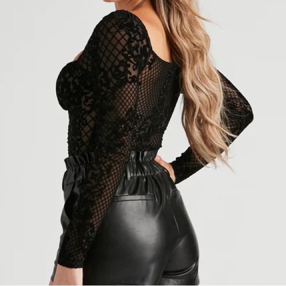 Sexy Black Long Sleeve Bodysuit - Picture 4 of 4